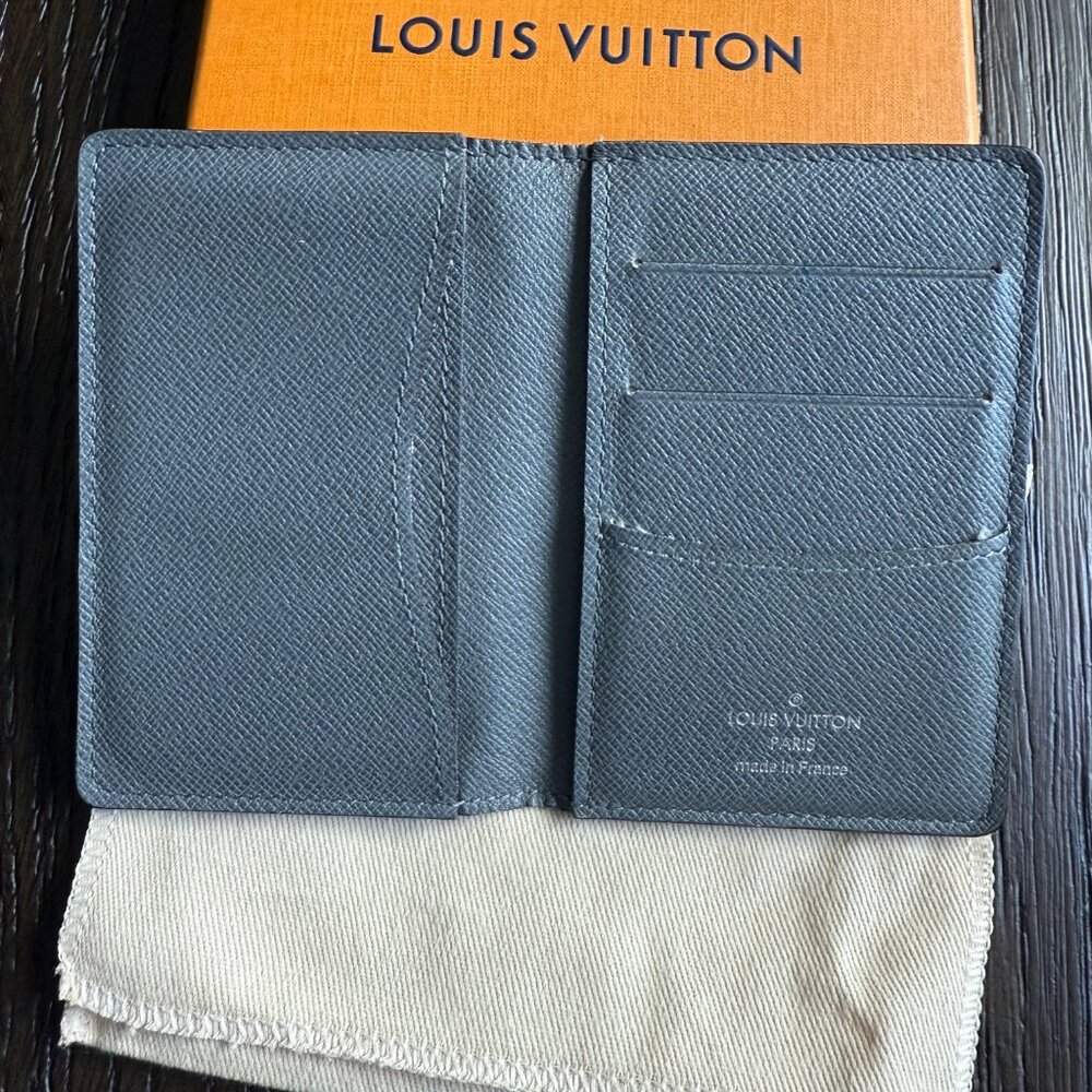 Louis Vuitton Taiga Leather Wallet